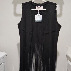 Chic Black Sleeveless Fringe Top